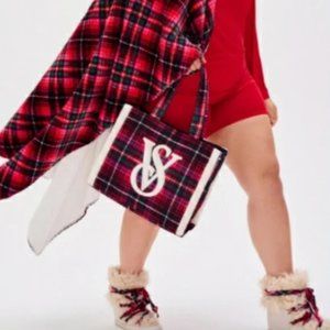 NWT Victoria's Secret Plaid Sherpa Fleece Tote
